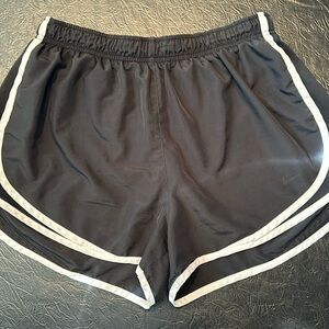 Women’s size large Nike shorts Black